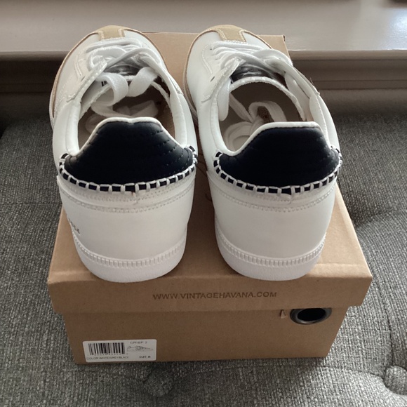 Vintage Havana Crisp Sneaker (Women), size 8 - Picture 3 of 12